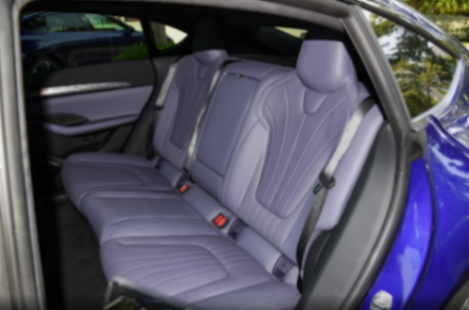 純電中大型轎車之爭(zhēng),極越07、領(lǐng)克Z10,誰更具“性價(jià)比”?