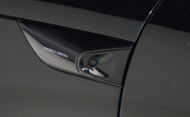 純電中大型轎車之爭(zhēng),極越07、領(lǐng)克Z10,誰更具“性價(jià)比”?