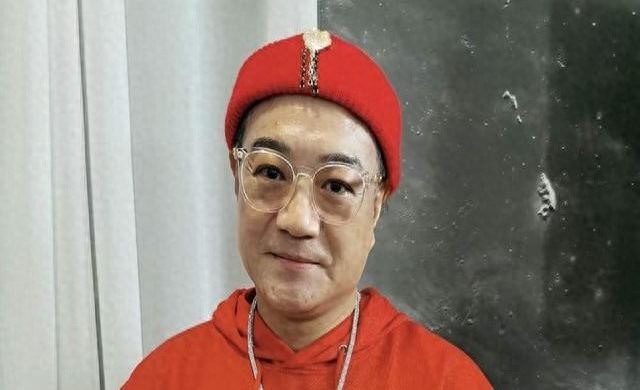 67歲前TVB男星餐廳唱歌謀生