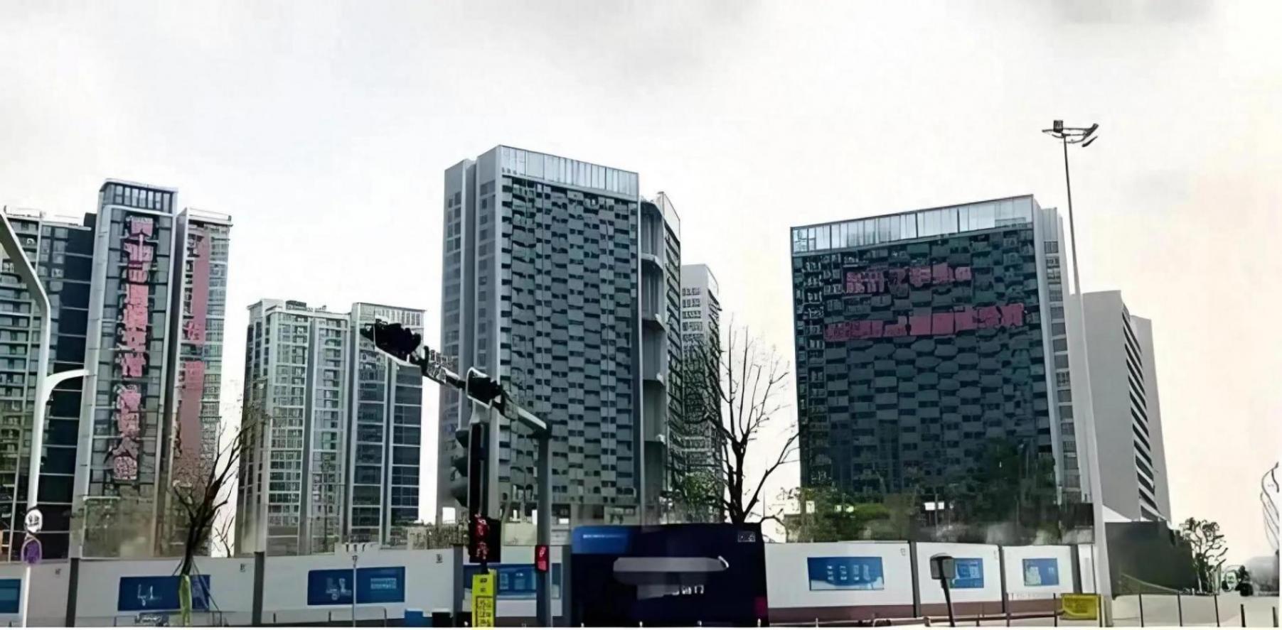 深圳一公寓價格從8字頭變4字頭