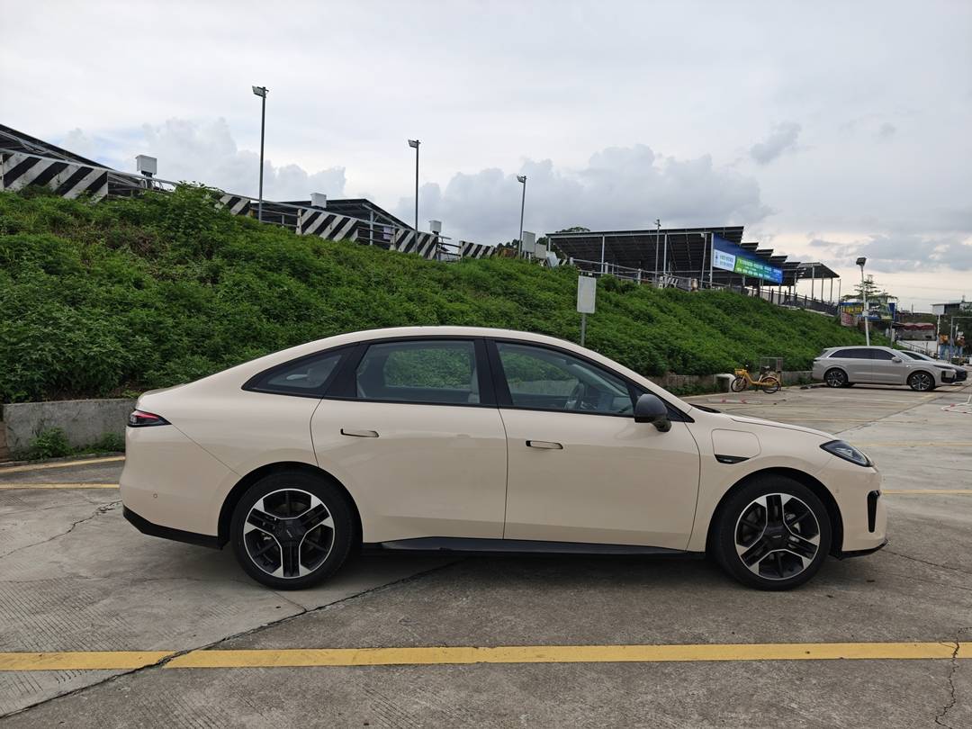 花500公里的錢買650公里續航,不到10萬起步的AION RT銷量要翻身了