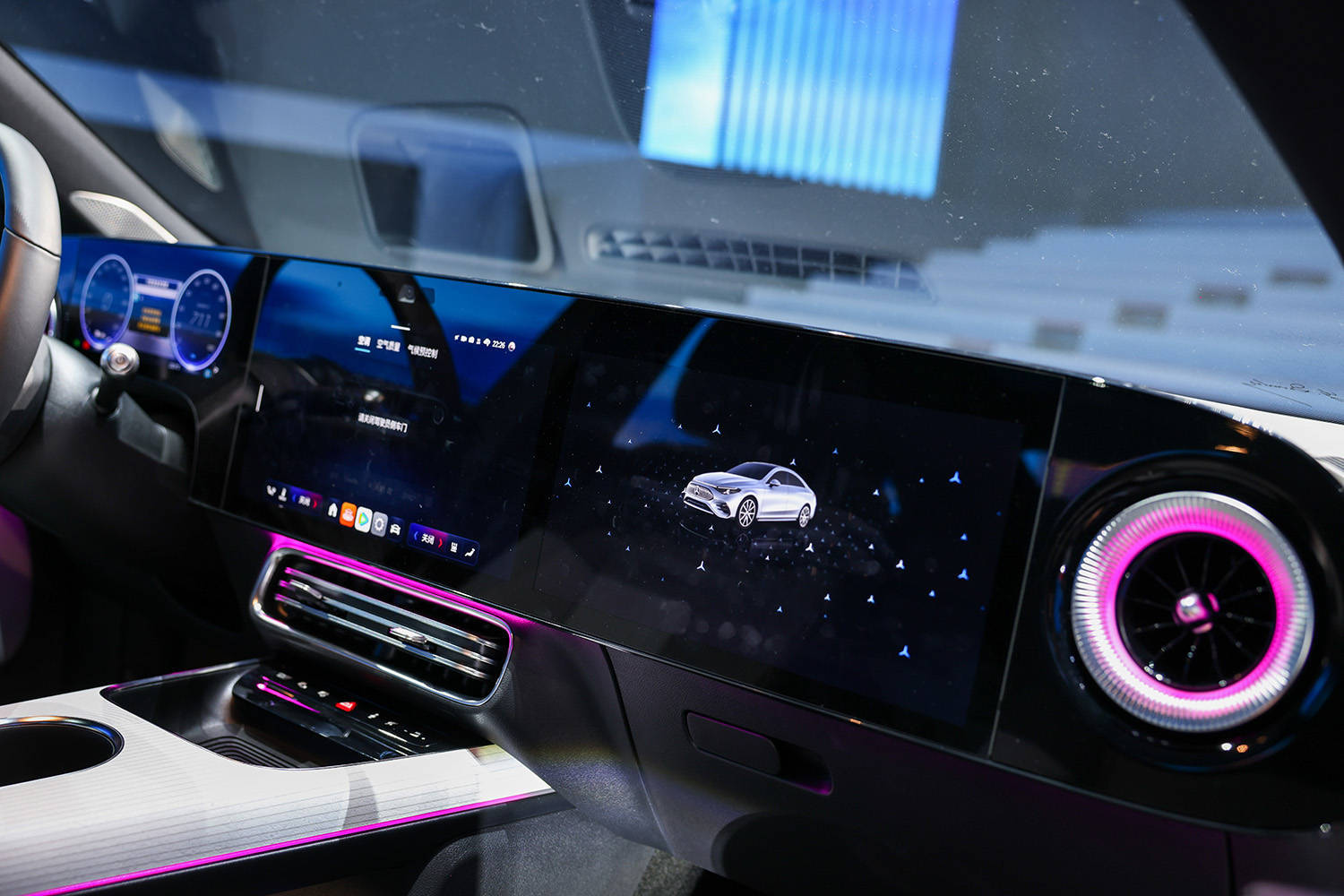 續(xù)航866公里/預(yù)售價(jià)25.9萬(wàn)起 奔馳全新純電CLA開啟預(yù)售