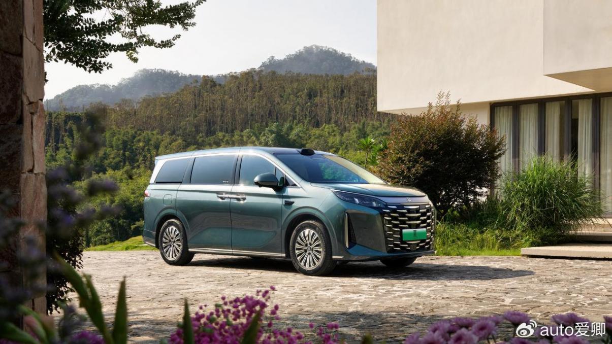 “家庭頭等艙”,比亞迪2026款夏來了
