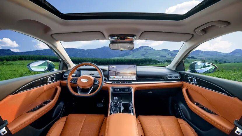 吉利王牌產品帝豪煥新:標配FlymeAuto,加6千升級高階智駕