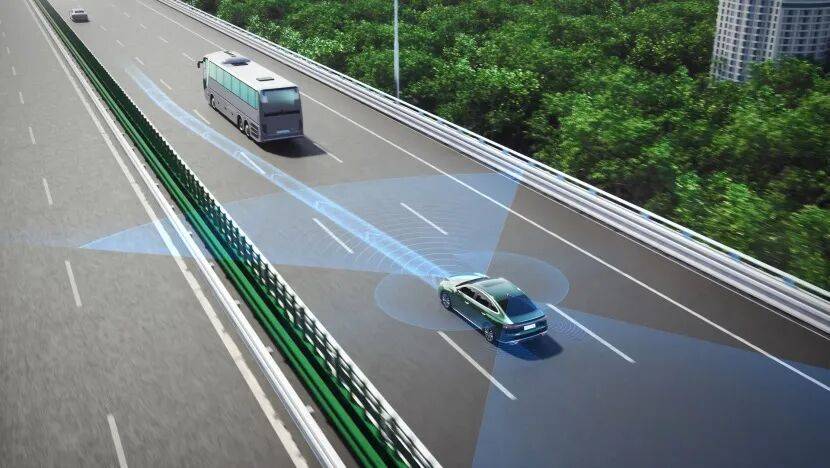 吉利王牌產品帝豪煥新:標配FlymeAuto,加6千升級高階智駕