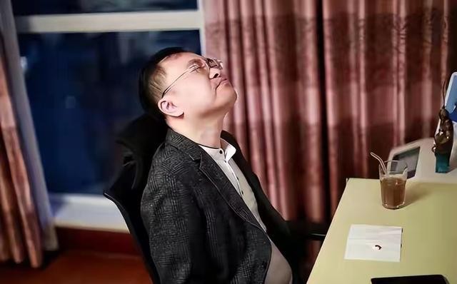 一家三代短命?蔡磊近況曝光,無法吞咽口水,爺爺父親英年早逝